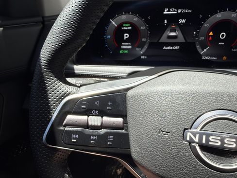 Used 2025 Nissan Ariya FWD image 26