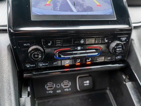 Used 2023 Jeep Grand Cherokee Altitude image 28