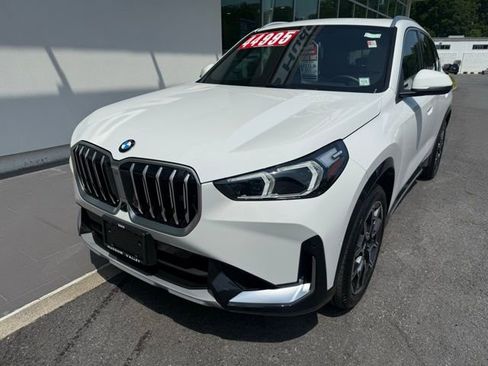 Used 2025 BMW X1 xDrive28i w/ Technology Package image 3