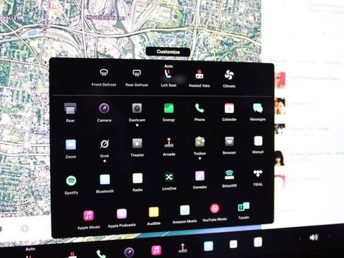 Used 2022 Tesla Model X Base image 24