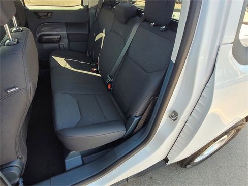 New 2025 Ford Maverick XL image 6