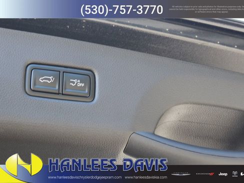 New 2026 Kia Carnival EX image 11