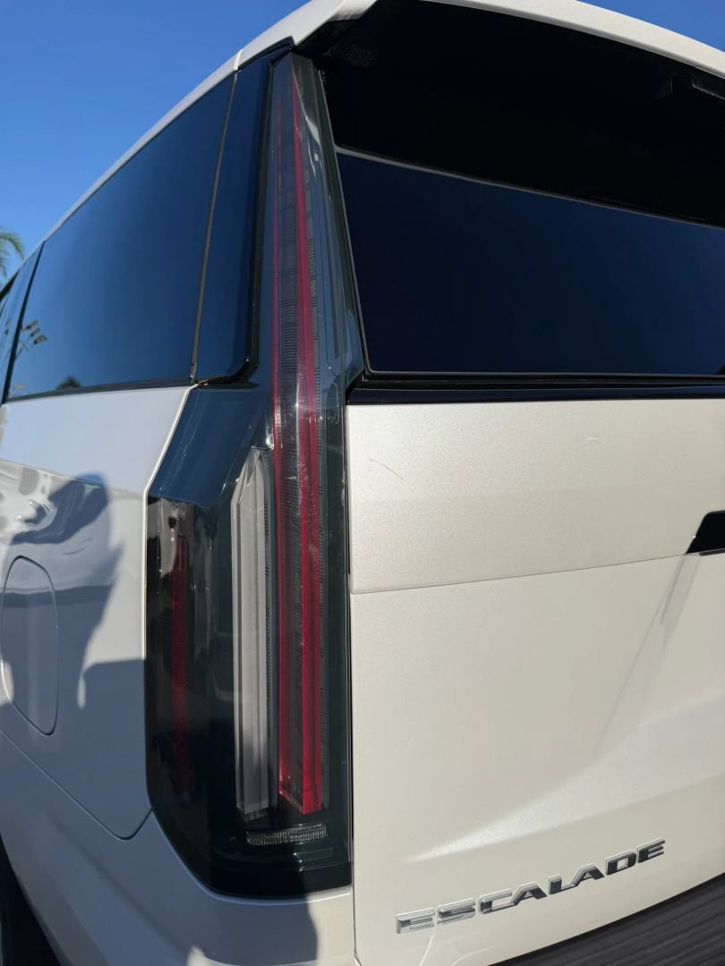 Used 2025 Cadillac Escalade ESV Sport AWD/4WD image 34