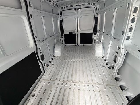 Used 2026 RAM ProMaster 2500 w/ Convenience Group FWD image 12