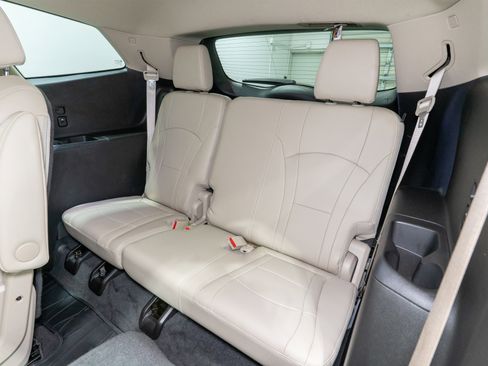 Used 2019 Buick Enclave Essence image 30