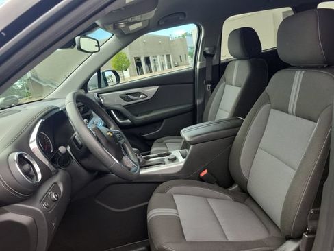 Certified 2025 Chevrolet Blazer LT w/ Convenience Package FWD image 17