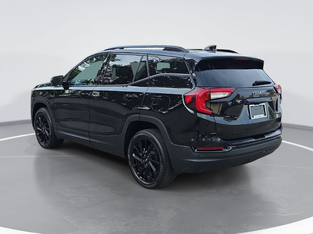 Used 2023 GMC Terrain SLT w/ Tech Package AWD/4WD image 6