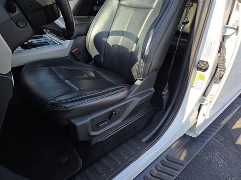 Used 2019 Ford F150 Lariat w/ Equipment Group 502A Luxury AWD/4WD image 26