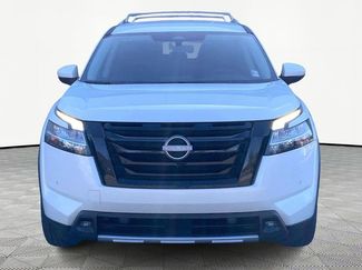 Used 2023 Nissan Pathfinder SL w/ Lighting Package (N92) video 2