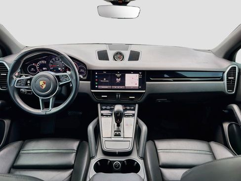Used 2023 Porsche Cayenne Platinum Edition AWD/4WD image 16