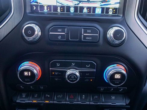 Used 2020 GMC Sierra 3500 Denali w/ Denali Ultimate Package image 29