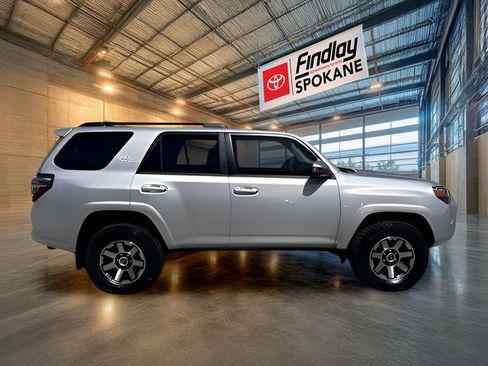 Certified 2022 Toyota 4Runner TRD Off-Road Premium w/ Moonroof Package AWD/4WD image 3