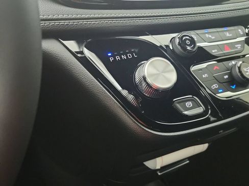 New 2027 Chrysler Pacifica Select AWD/4WD image 27