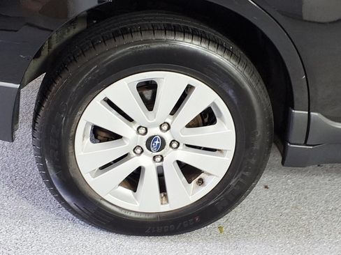 Used 2019 Subaru Outback 2.5i Premium AWD/4WD image 4