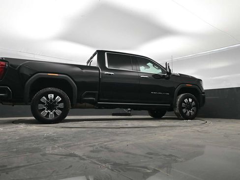 Used 2025 GMC Sierra 2500 Denali image 40