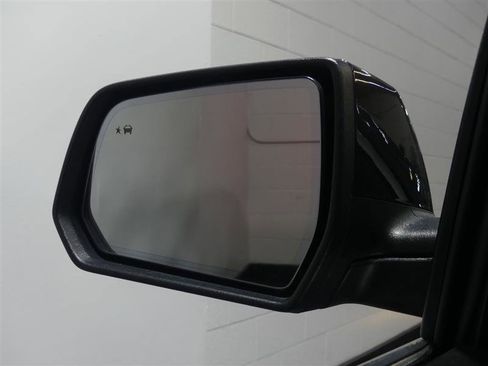 Used 2018 GMC Acadia Denali w/ Technology Package image 16