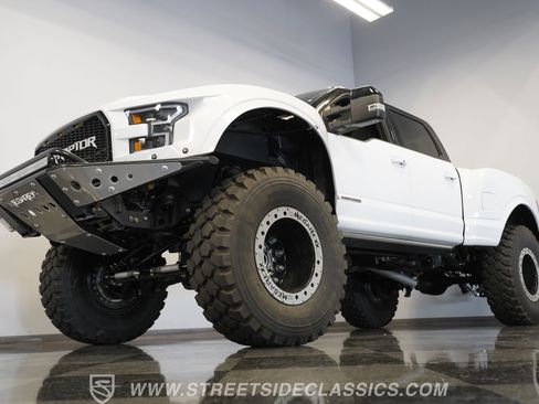 Used 2022 Ford F250 Lariat w/ Lariat Ultimate Package image 5