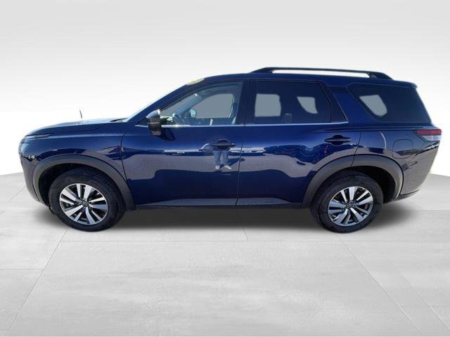 Used 2026 Nissan Pathfinder SL AWD/4WD image 3