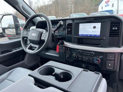 New 2026 Ford F350 XL w/ XL Chrome Package AWD/4WD image 22