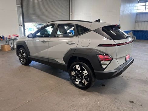 Used 2024 Hyundai Kona SEL image 5