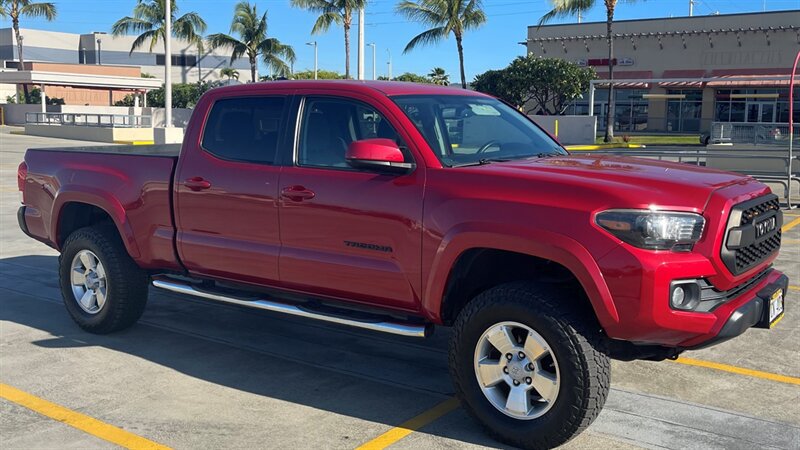 Used 2017 Toyota Tacoma SR5 RWD image 5