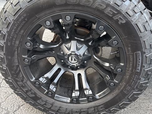 Used 2017 Jeep Wrangler Unlimited Sport w/ Connectivity Group image 10