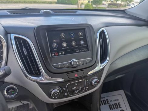 Used 2019 Chevrolet Equinox LS w/ LS Convenience Package FWD image 18