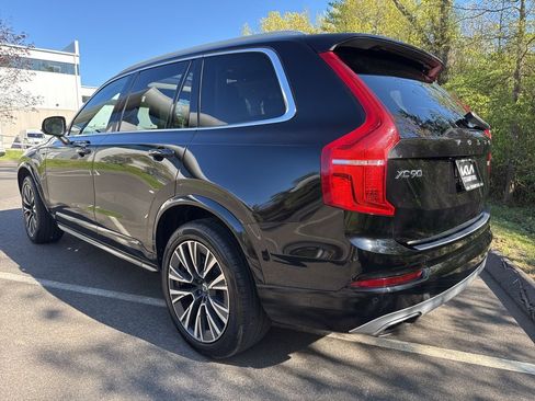 Used 2020 Volvo XC90 T5 Momentum AWD/4WD image 17