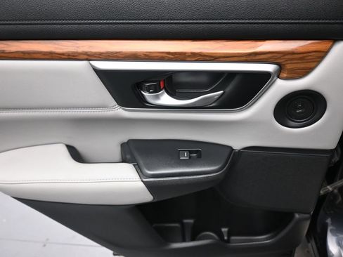 Used 2019 Honda CR-V Touring image 33