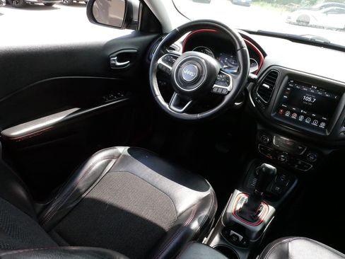 Used 2018 Jeep Compass Trailhawk AWD/4WD image 9