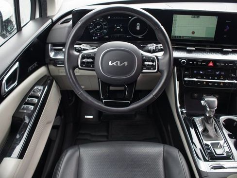 Used 2024 Kia Carnival SX Prestige image 5