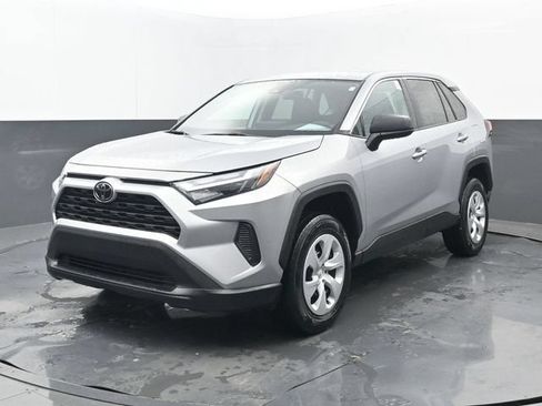 Used 2024 Toyota RAV4 LE FWD image 23