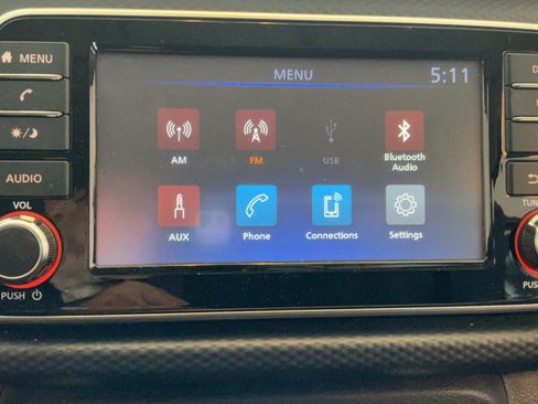 Used 2022 Nissan Kicks S FWD image 11