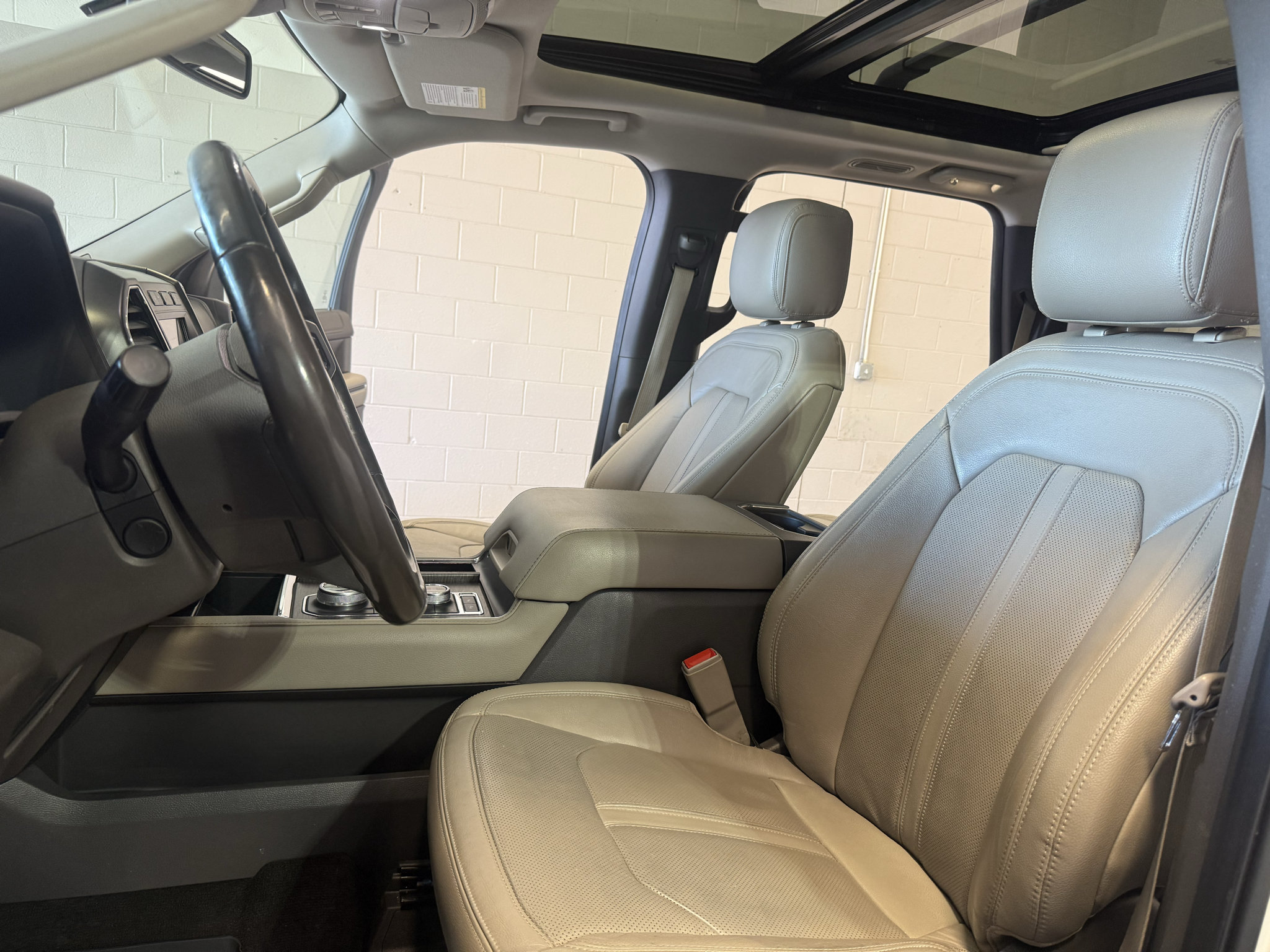 Used 2019 Ford Expedition Max Limited w/ Special Edition Package AWD/4WD image 23
