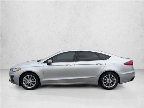 Used 2019 Ford Fusion SE image 11
