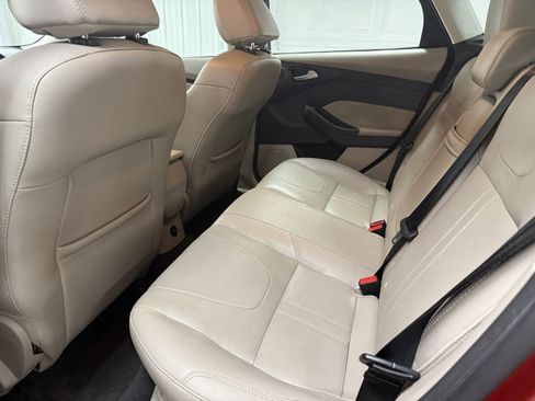 Used 2012 Ford Focus SEL image 20