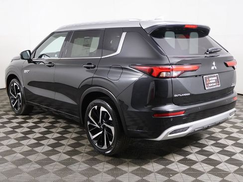 New 2025 Mitsubishi Outlander SEL image 13