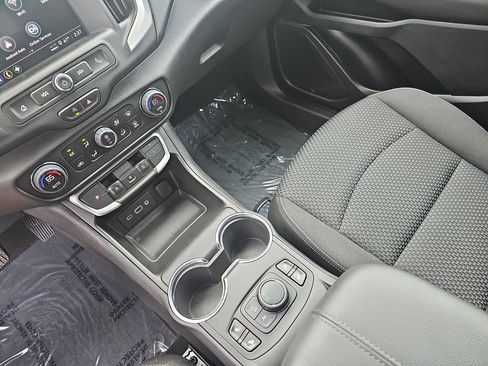 Used 2023 GMC Terrain SLE w/ Driver Convenience Package FWD image 27