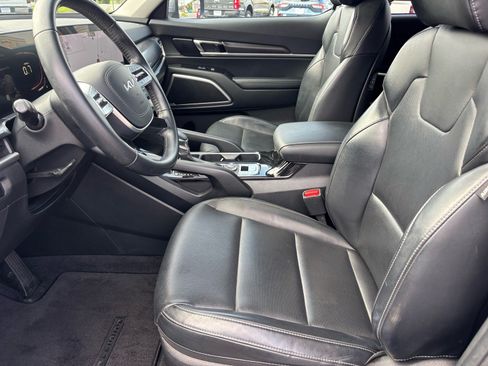 Used 2023 Kia Telluride S w/ S Sunroof Package FWD image 7