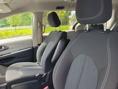 Used 2023 Chrysler Voyager LX FWD image 20