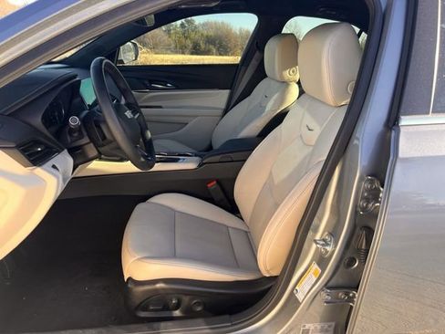 Certified 2025 Cadillac CT4 Premium Luxury image 21