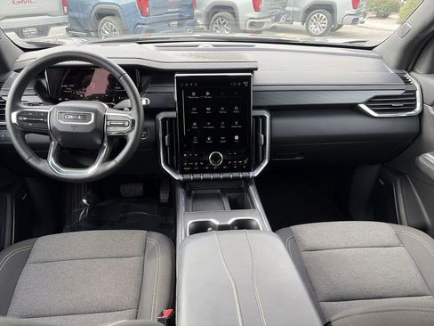 Used 2025 GMC Acadia Elevation image 26