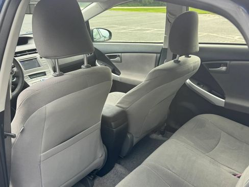 Used 2013 Toyota Prius Two FWD image 16