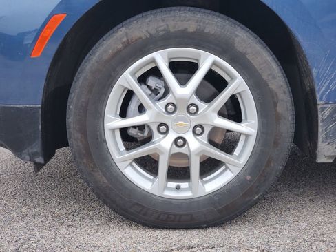 Used 2024 Chevrolet Equinox LS w/ LS Convenience Package FWD image 5