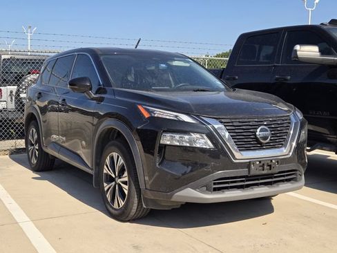 Used 2021 Nissan Rogue SV FWD image 1