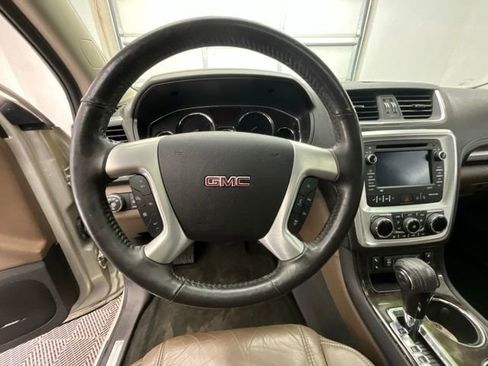 Used 2017 GMC Acadia Limited SLT FWD image 11