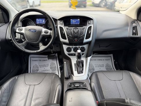Used 2014 Ford Focus SE w/ Equipment Group 201A FWD image 13
