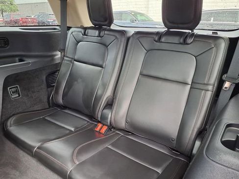 Certified 2022 Lincoln Aviator Reserve w/ Equipment Group 201A RWD image 6