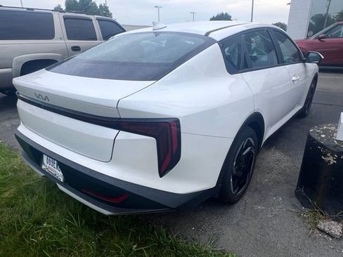 Certified 2025 Kia K4 EX FWD image 9