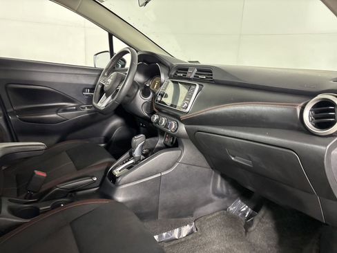 Used 2021 Nissan Versa SR image 29